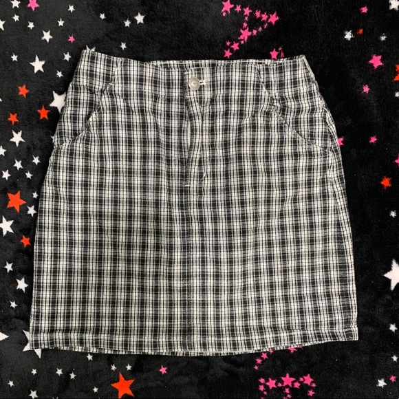 Hollister Stretch High-Rise Plaid Skirt - Picture 4 of 4